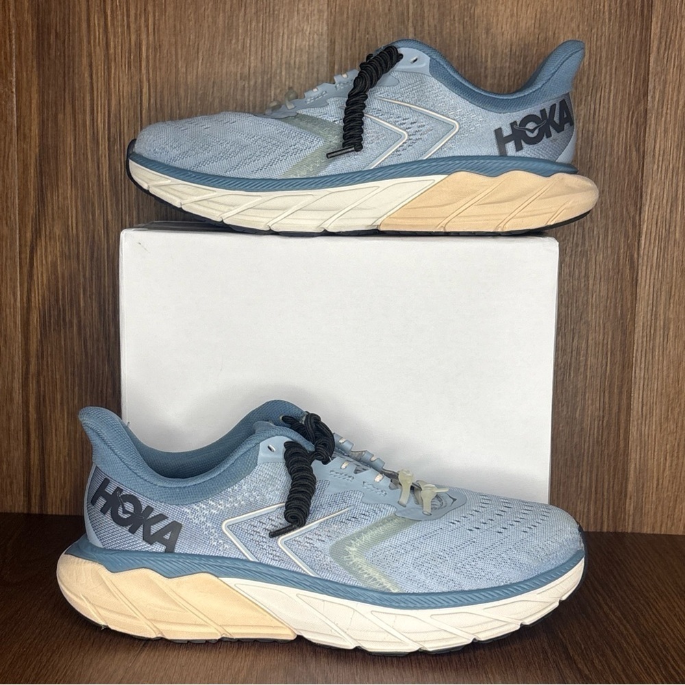 HOKA Arahi 5 Women’s Running Shoes Blue Size 8 Stability Sneakers